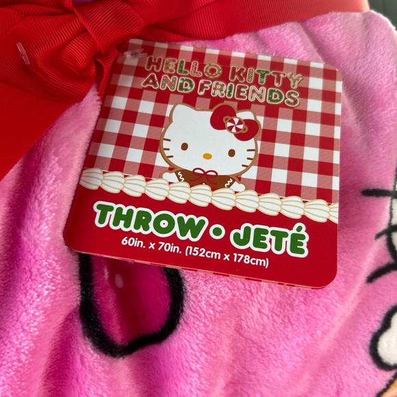 Hello Kitty Christmas Blankets - Picture 3 of 5